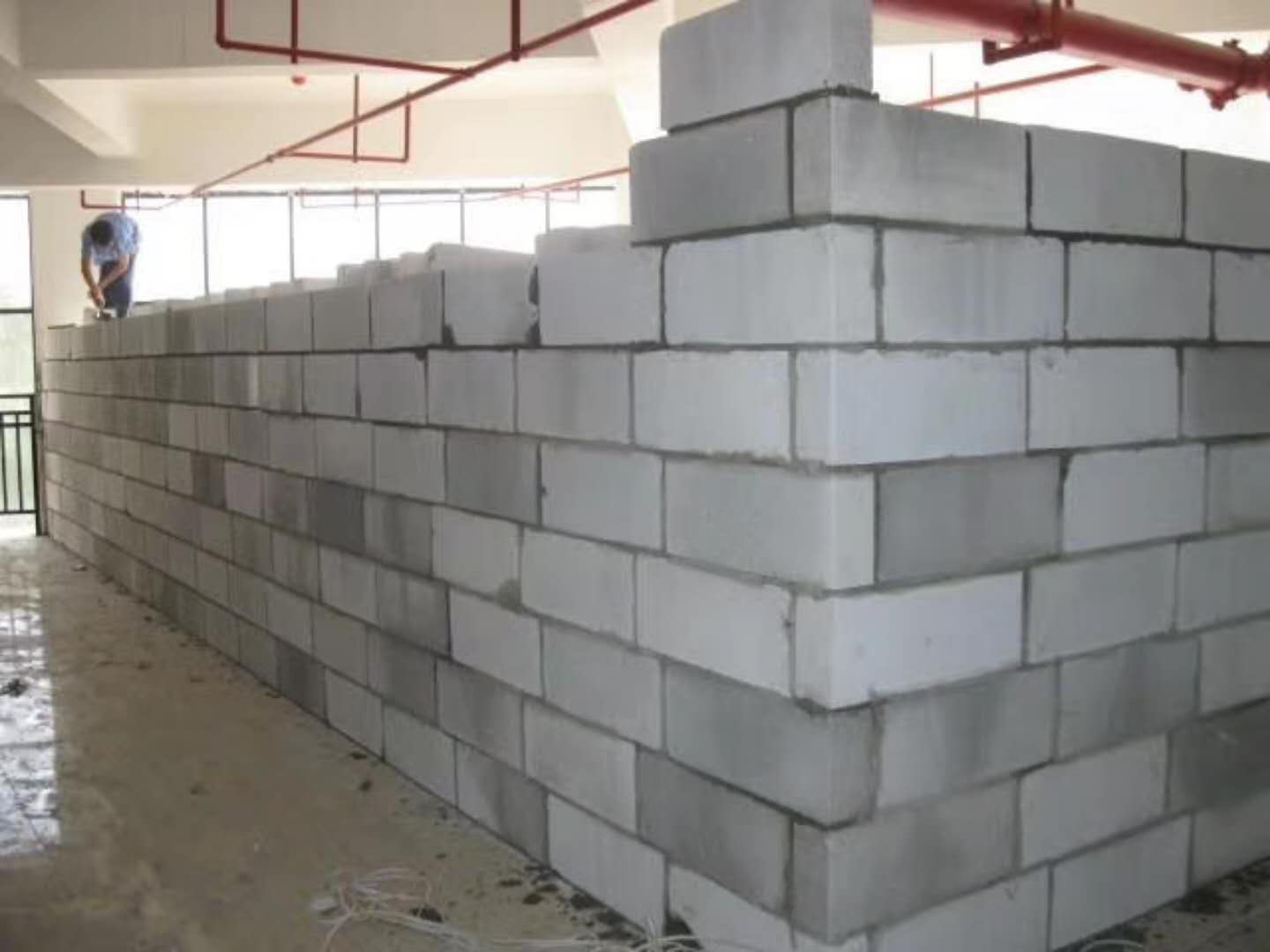 江阴蒸压加气混凝土砌块承重墙静力和抗震性能的研究